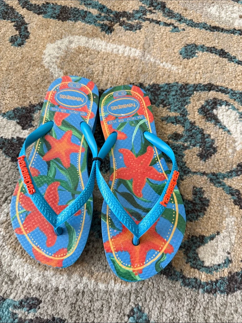 Havaianas Kids Blue Flip Flops with Red Starfish Print